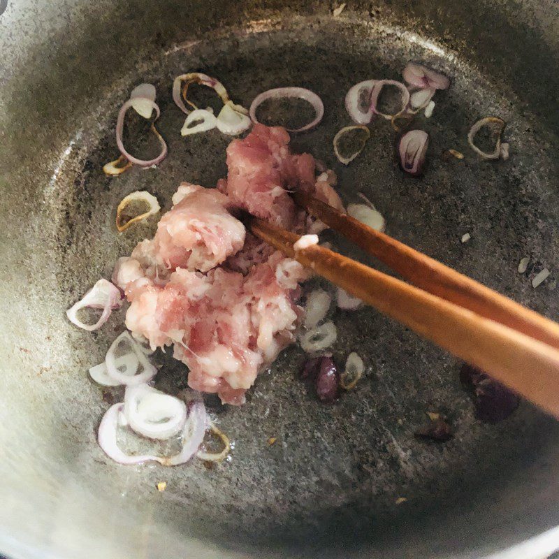 Step 3 Cooking soup Soup with minced meat and mustard greens