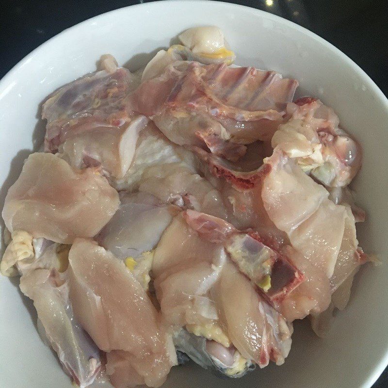 Step 1 Preparing ingredients for Chicken with Lemongrass and Chili