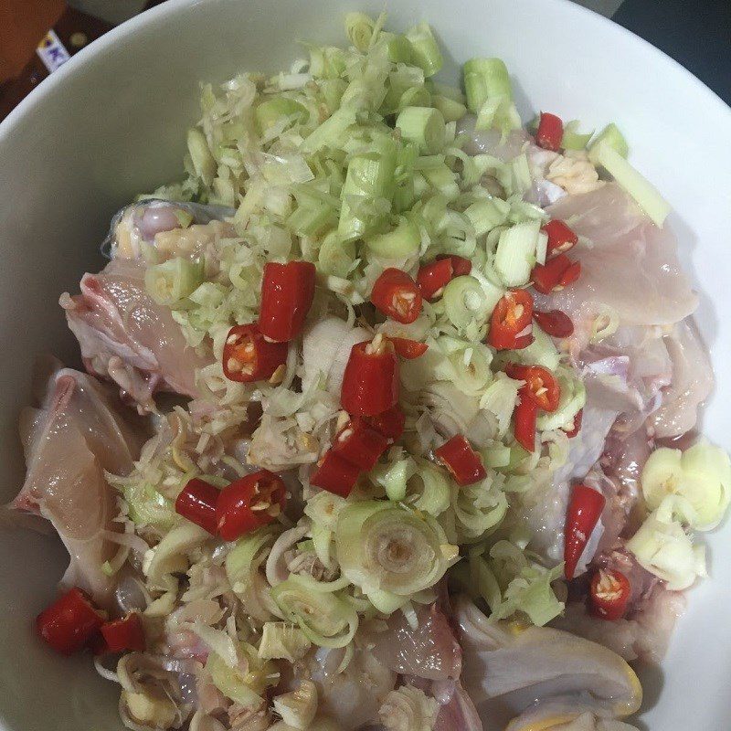 Step 1 Preparing ingredients for Chicken with Lemongrass and Chili