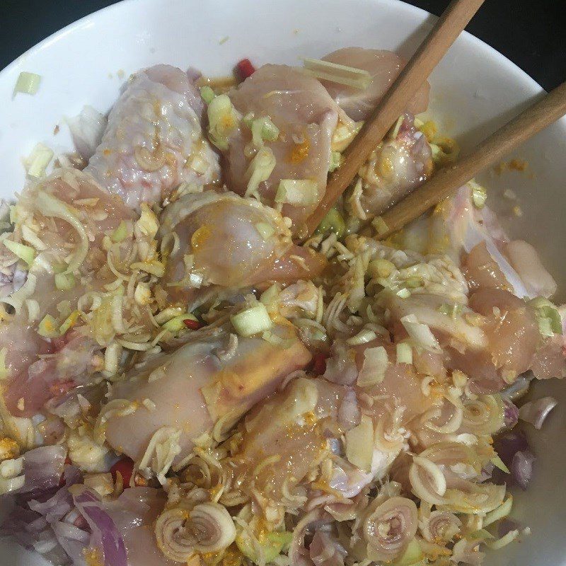 Step 1 Preparing ingredients for Chicken with Lemongrass and Chili