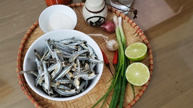 Ingredients for sweet and sour dried anchovies