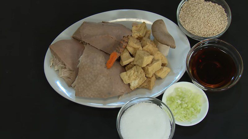 Ingredients for the dish of young jackfruit soup with turmeric, young jackfruit soup with shrimp and pepper leaves, and young jackfruit soup with ribs