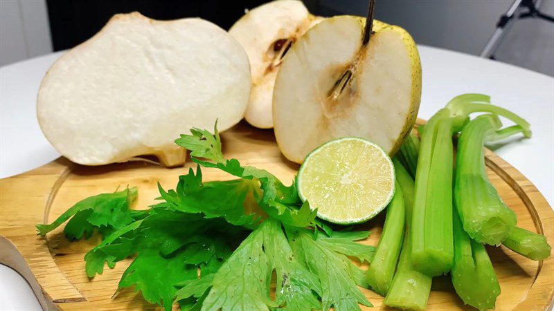 Ingredients for jicama juice