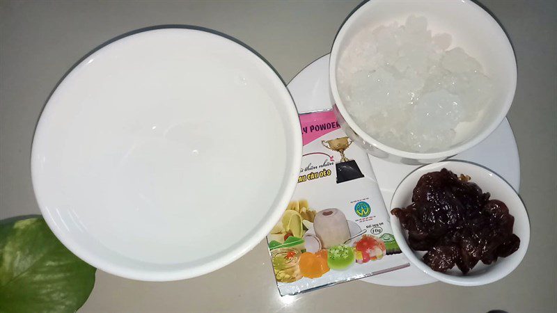 Ingredients for 3 ways to make jelly dessert