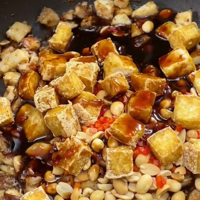 Step 3 Sautéing mushrooms with tofu Mushroom with rice crackers