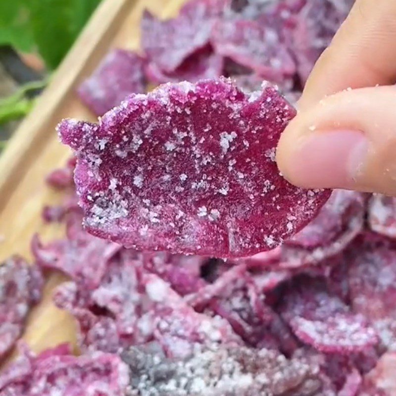 Step 3 Final product Purple sweet potato coated with butter and sugar (Recipe shared from Tiktok Cooking with TasteVN)