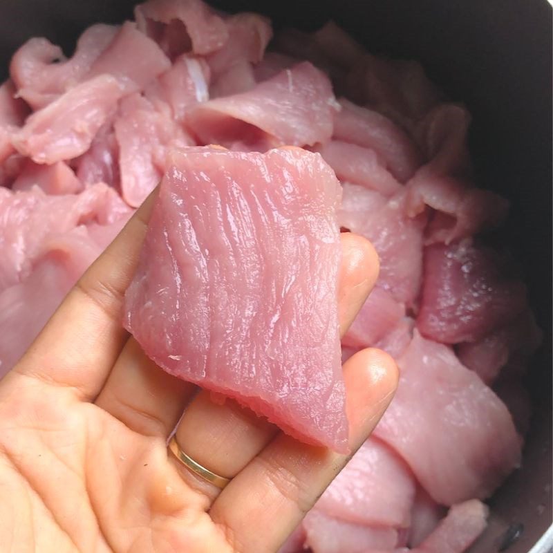 Step 1 Prepare the ingredients for Pork Floss using a blender