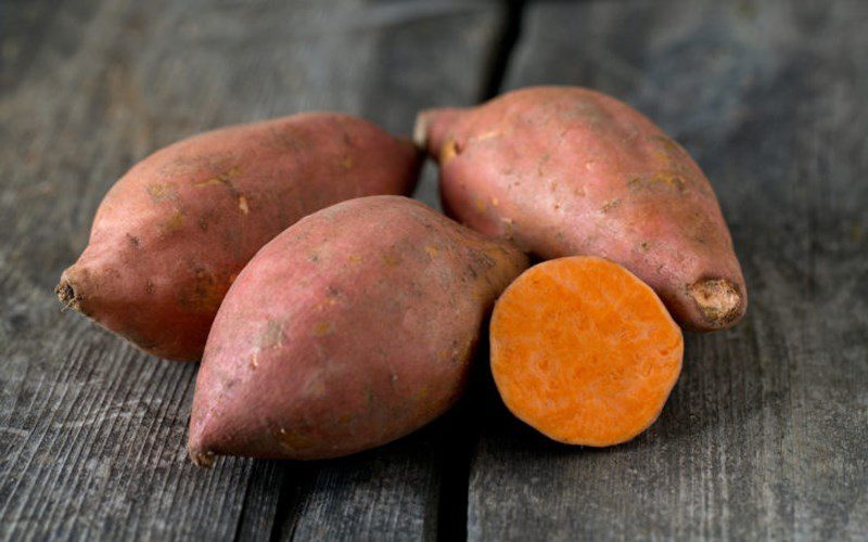 Ingredients for baking sweet potatoes in the microwave