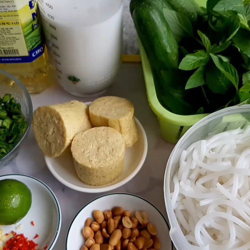 Ingredients for vegetarian coconut milk bánh tằm