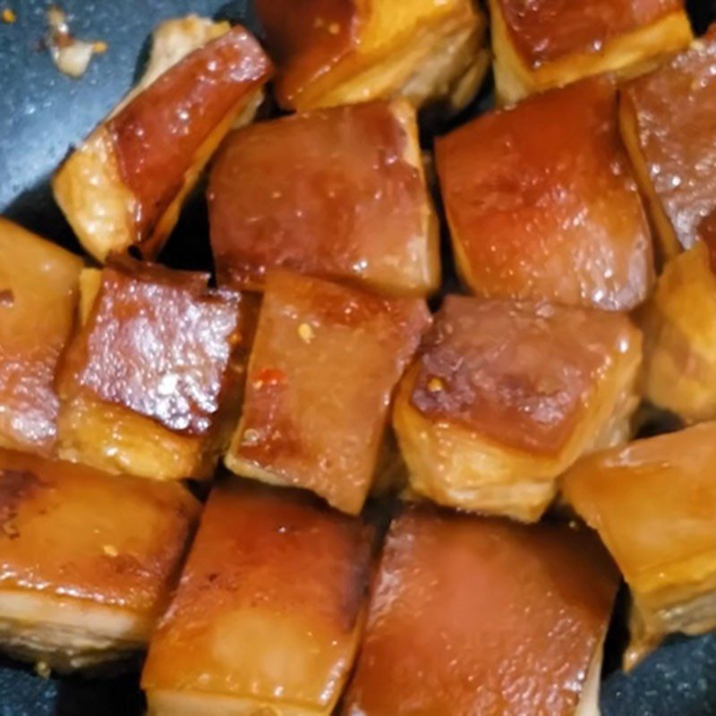 Step 4 Pan-sear the meat Braised pork