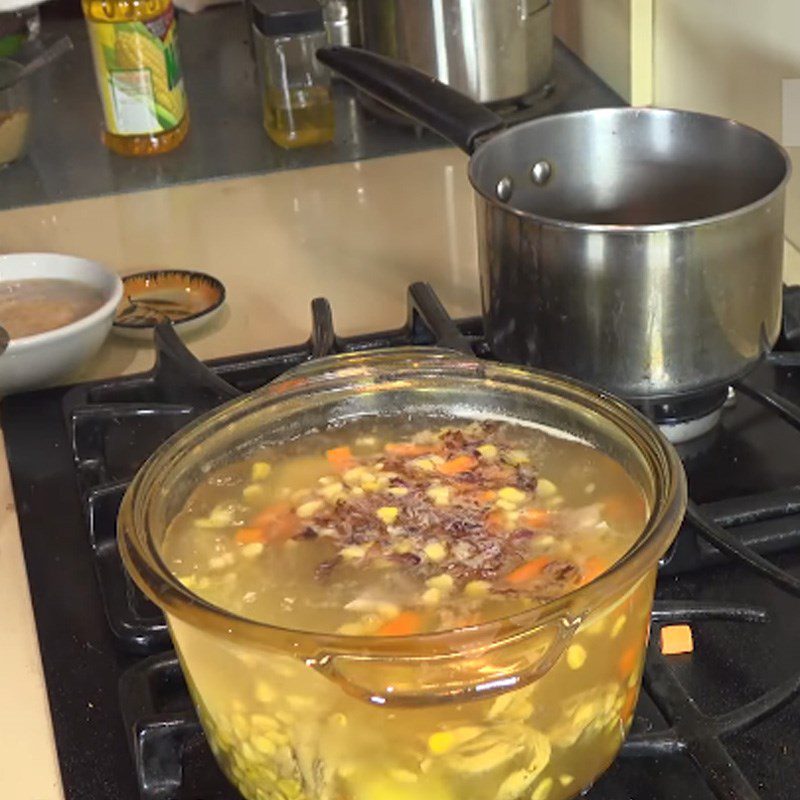 Step 5 Cook the broth Chicken noodle with vegetables