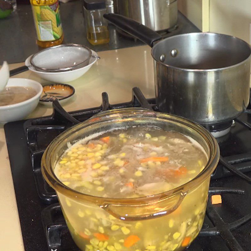 Step 5 Cook the broth Chicken noodle with vegetables