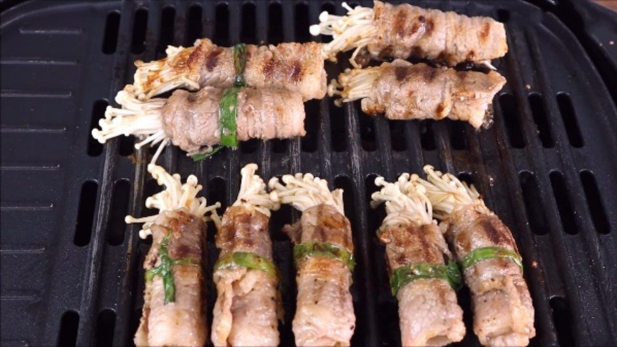 Grilled Beef Belly Rolled with Enoki Mushrooms