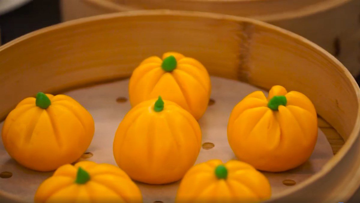 Pumpkin Buns