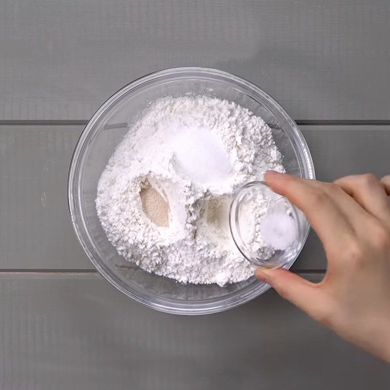 Step 1 Mixing and Proofing the Dough for Fried Milk Buns