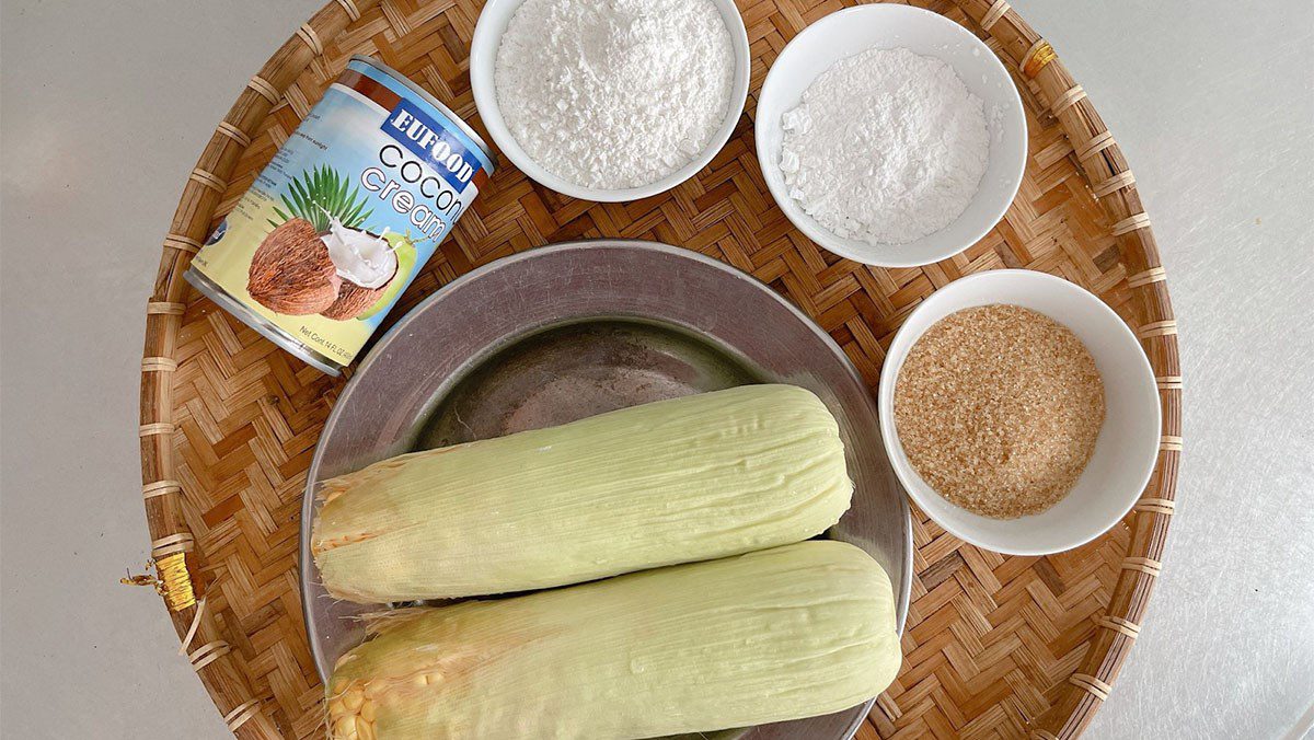 Ingredients for steamed corn cake