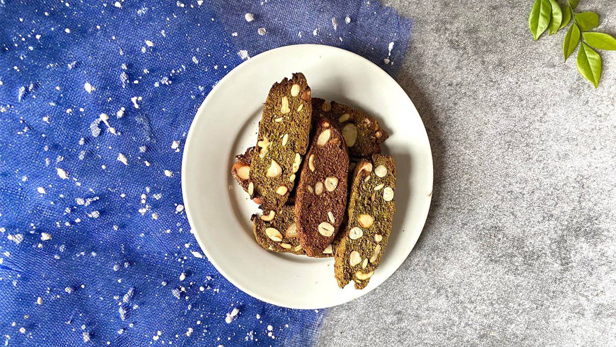 Green tea biscotti using an air fryer