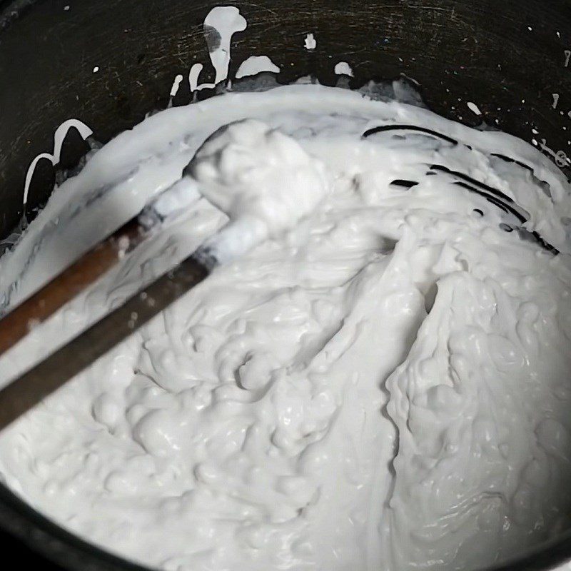 Step 3 Mixing the dough and shaping the bánh canh Bánh canh Nam phổ