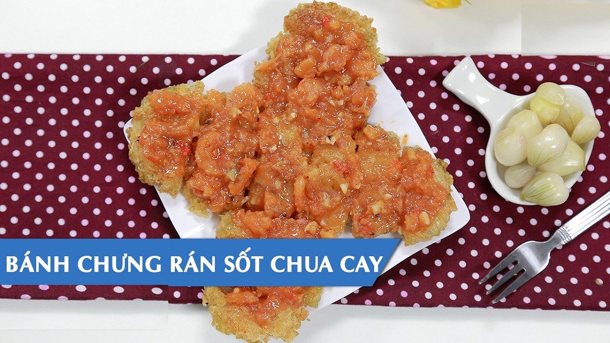 Fried sticky rice cake with sweet and sour sauce