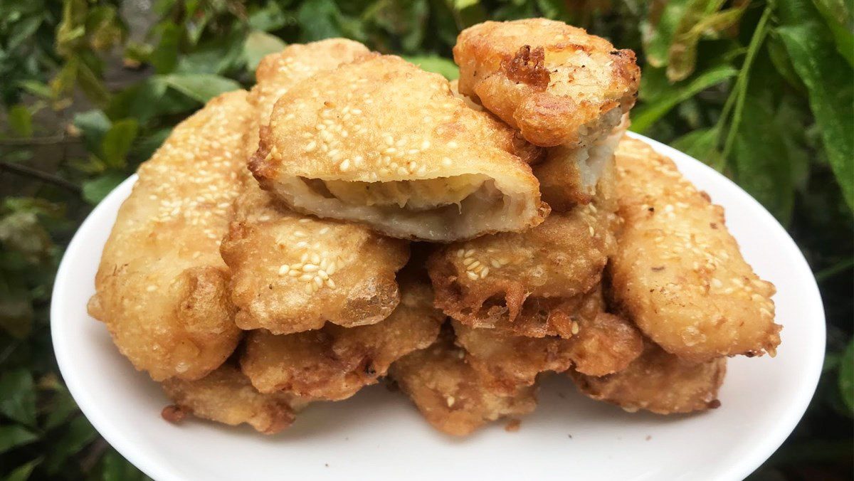 Fried Banana Cake with Sesame using Banana Flour