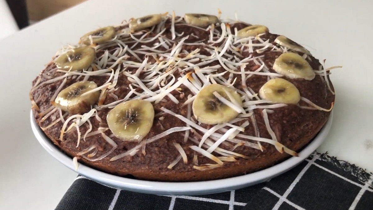 Banana Oatmeal Coconut Cake in a Rice Cooker