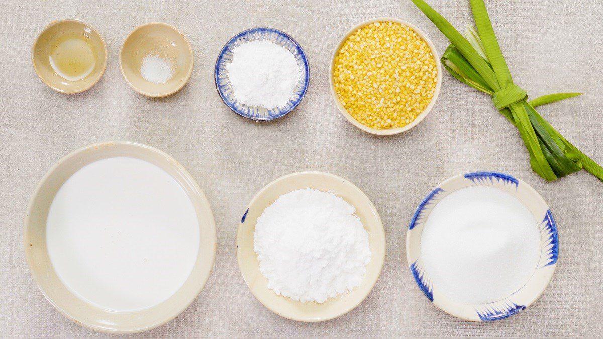 Ingredients for the green bean cake