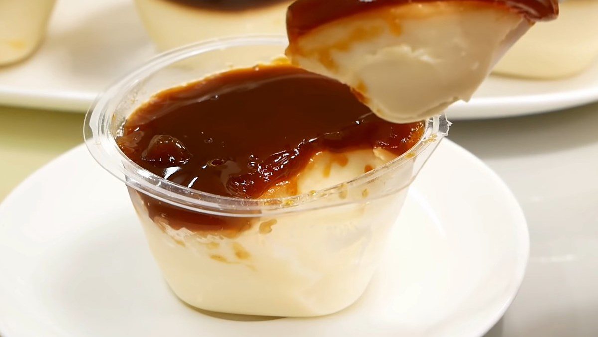 Vegetarian flan from cornstarch