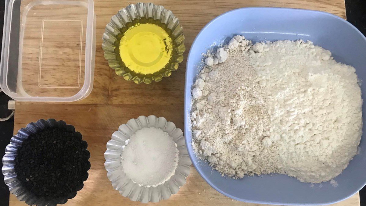 Ingredients for black sesame cake