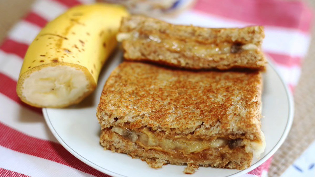 Fried banana sandwich using a non-stick pan