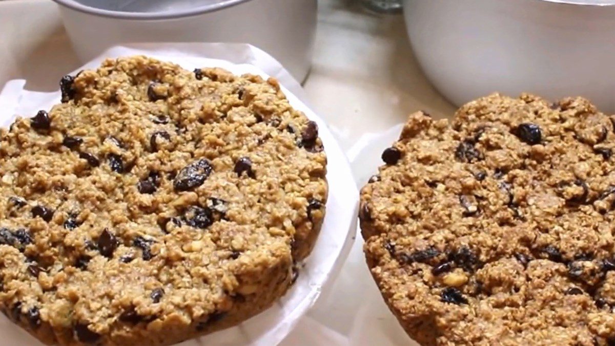 Chocolate Oatmeal Cookies using a Rice Cooker