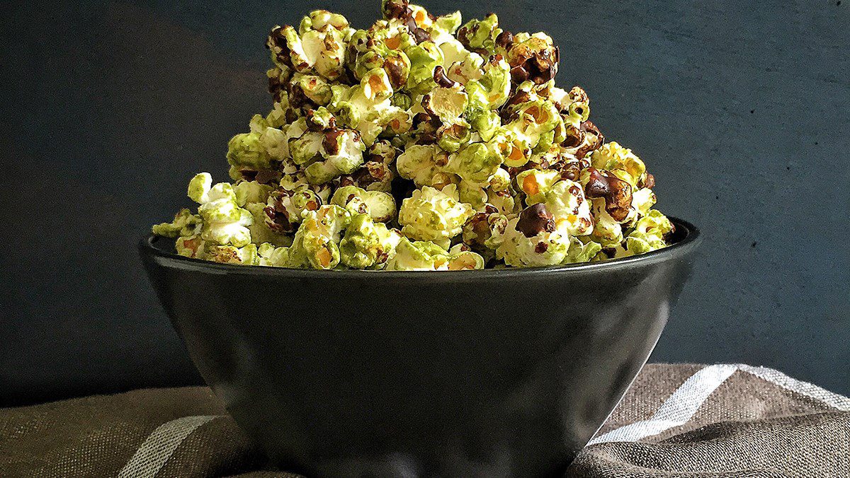 Matcha flavored popcorn