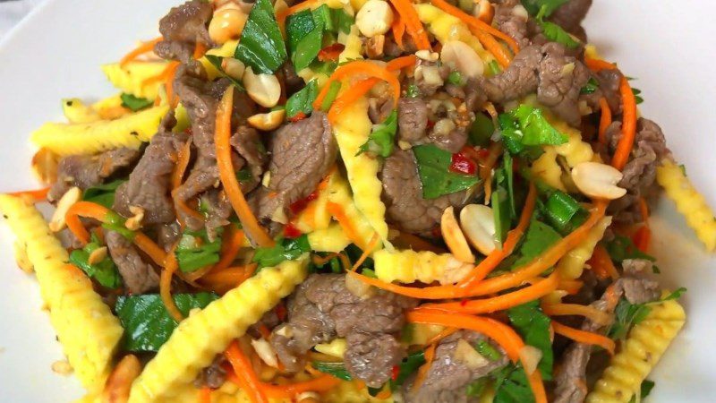 Green mango beef salad