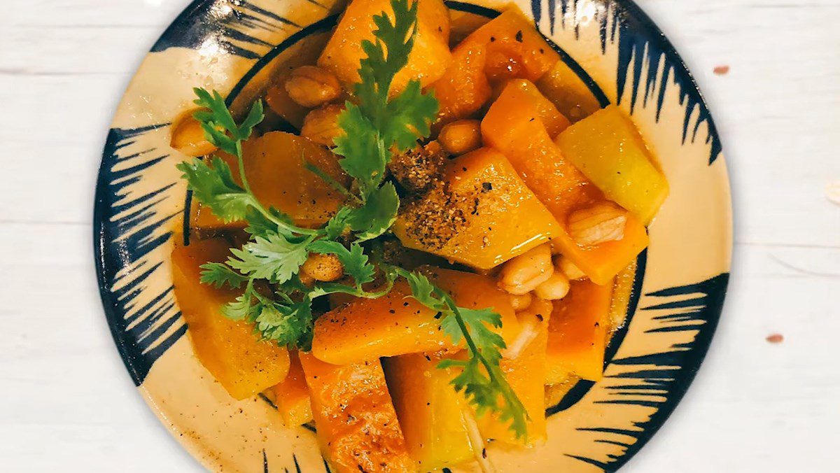 Vegetarian pumpkin stew with peanuts