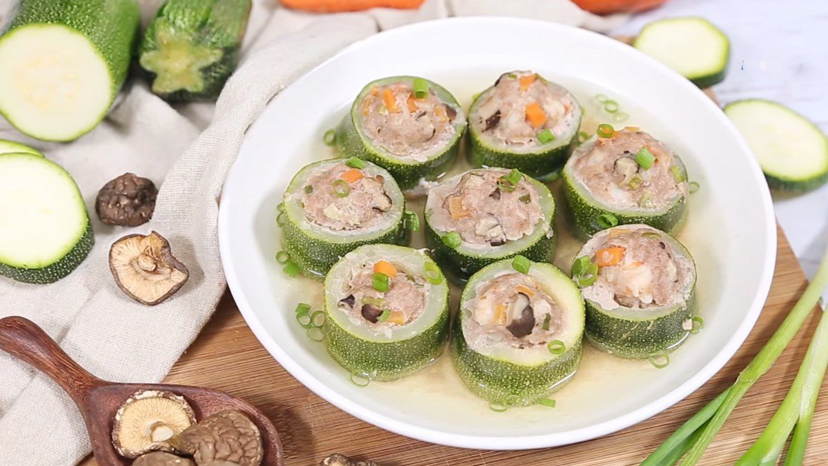 Steamed Zucchini with Meat