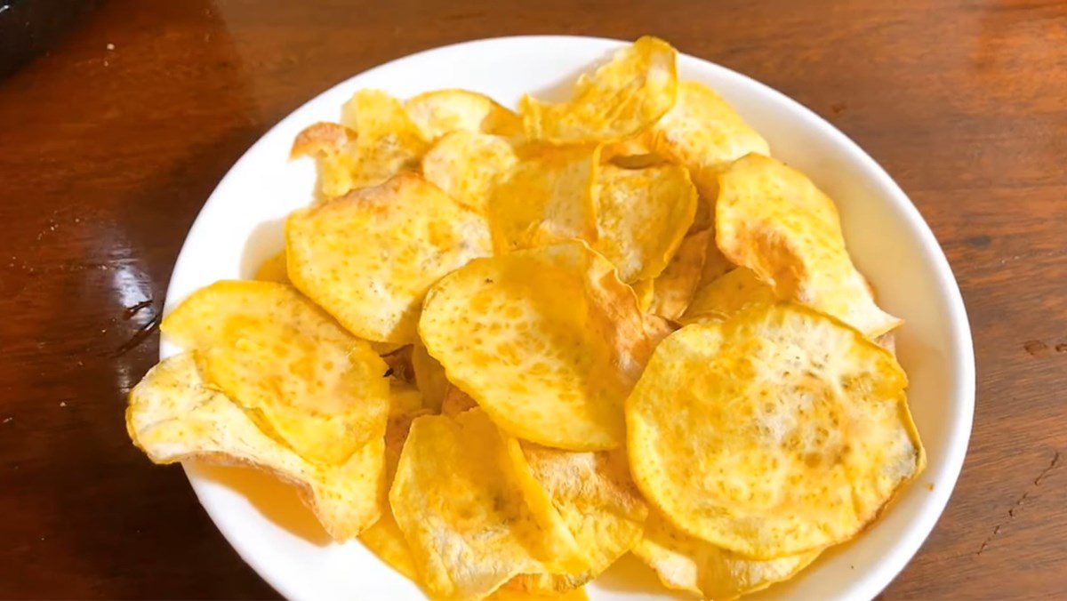 Sweet potato chips