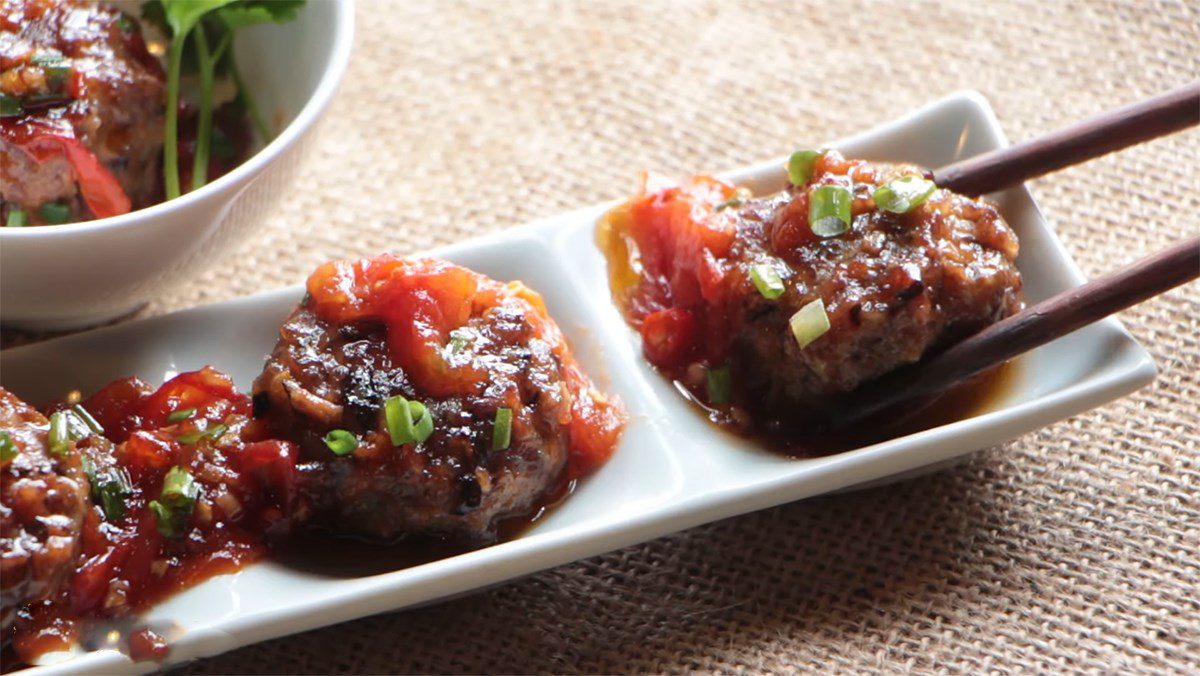 Minced Beef Cheese Balls in Tomato Sauce