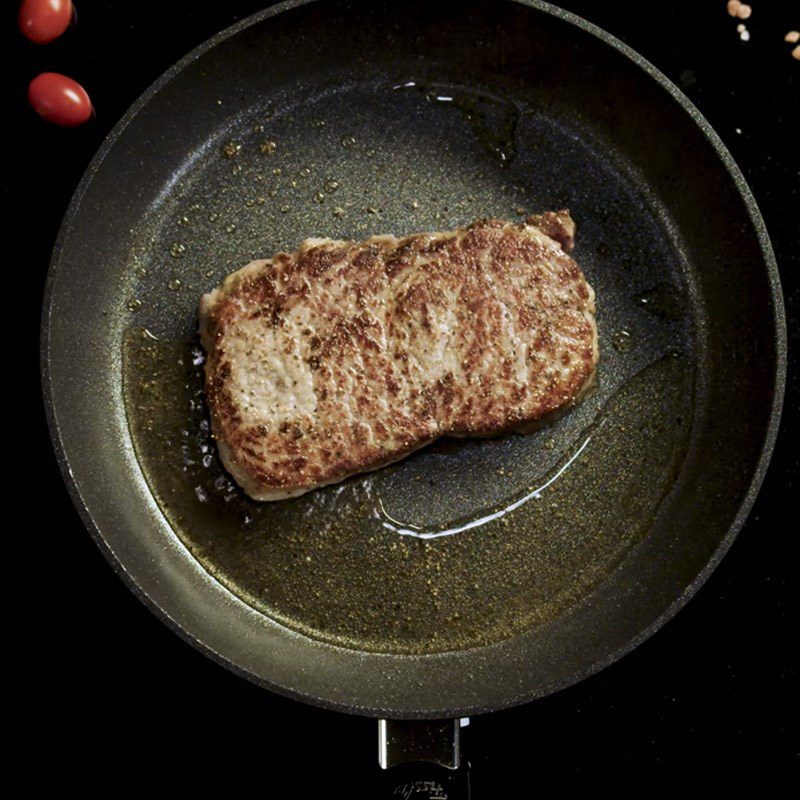 Step 1 Searing the beef Beef Steak with Red Wine Sauce