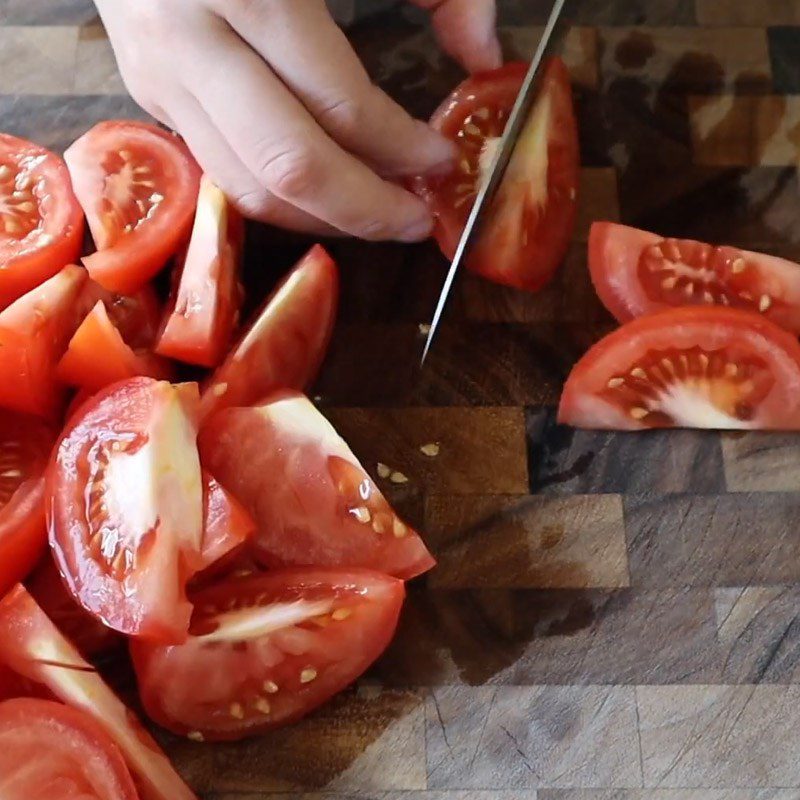 Step 1 Prepare the ingredients for Tomato Beef Stew