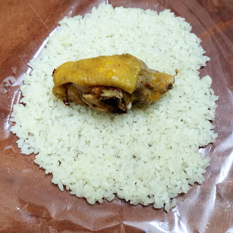 Step 4 Fried sticky rice with chicken using an air fryer (recipe shared by a user)