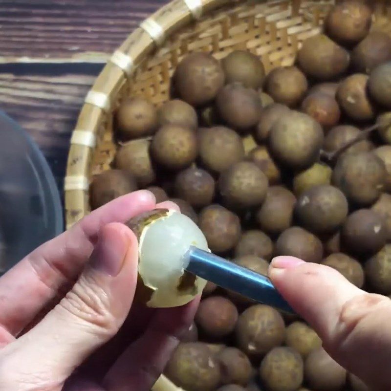 Step 1 Peel and remove seeds from longan