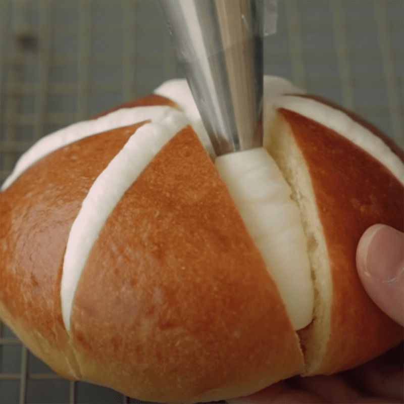 Step 8 Fill the bread Milk cream bread