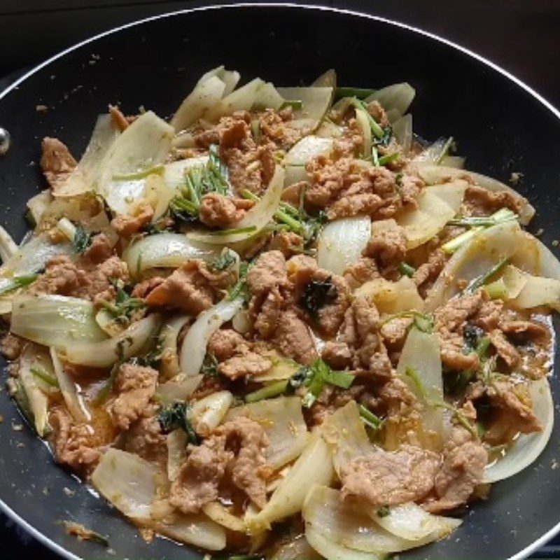 Step 3 Stir-fried beef Stir-fried beef with satay