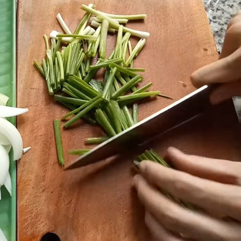 Step 2 Prepare other ingredients Stir-fried beef with satay