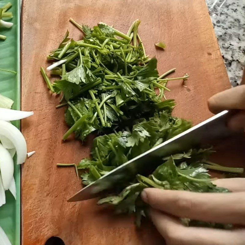 Step 2 Prepare other ingredients Stir-fried beef with satay