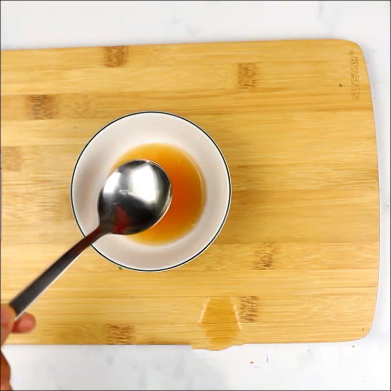 Step 4 Make the dressing for Brown Rice Noodles with Vegetables and Beef