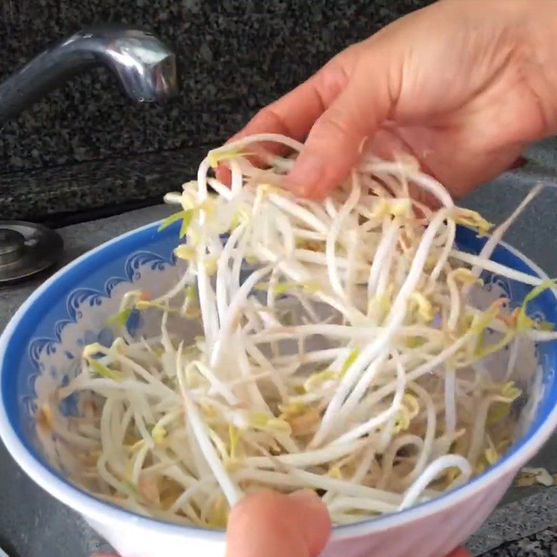 Step 1 Prepare ingredients for Jicama and Pineapple Bean Sprout Juice