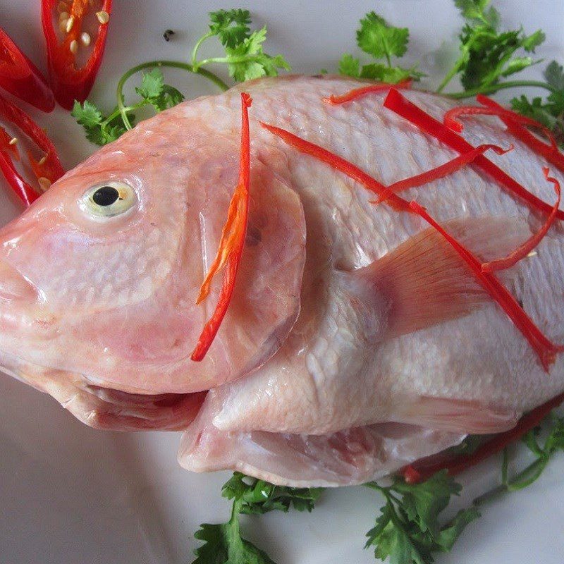 Step 1 Prepare the ingredients for Steamed Red Tilapia with Soy Sauce
