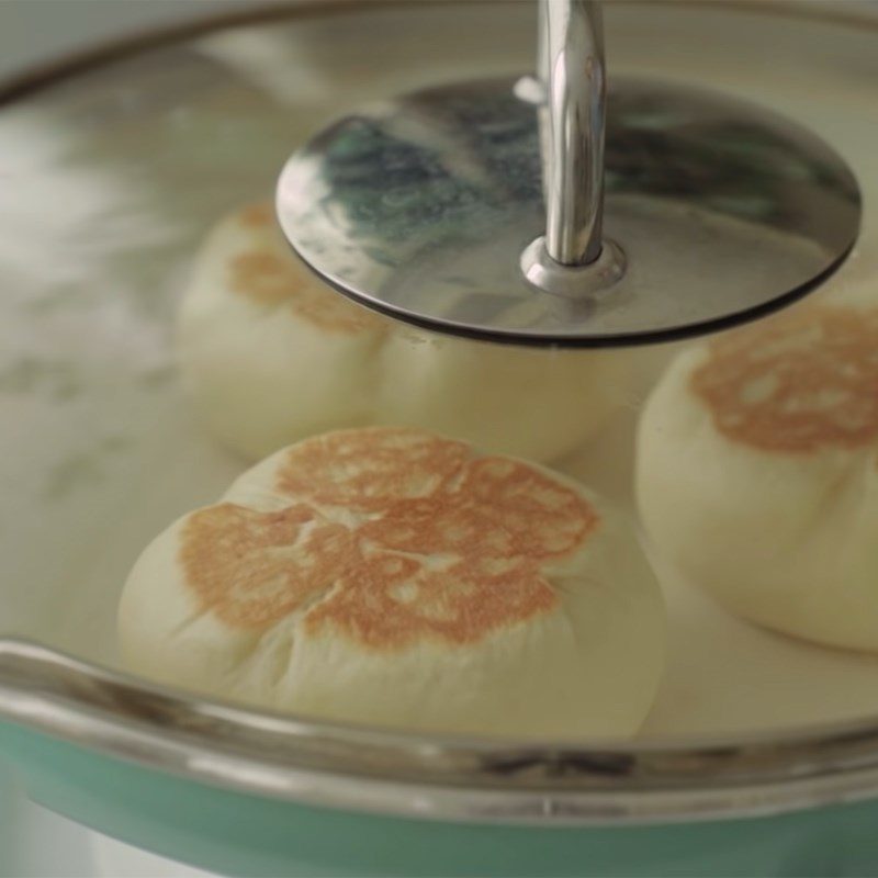 Step 6 Frying bread in a pan Cheese bread in a pan