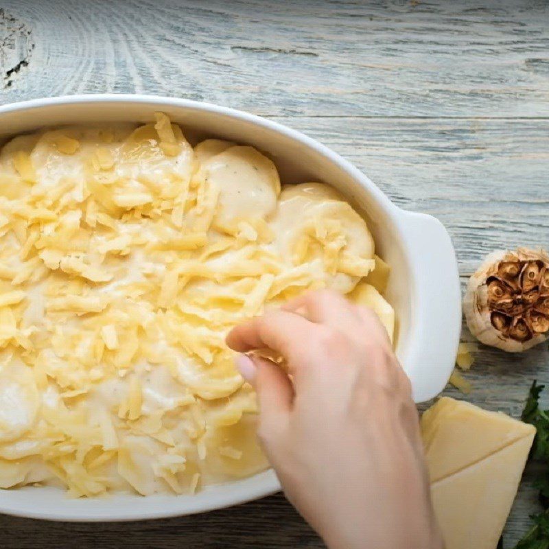 Step 6 Baking the dish French-style baked potatoes - Potatoes gratin