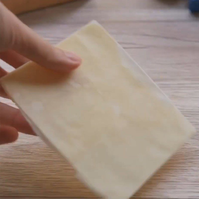 Step 3 Rolling the dough Watermelon-shaped butter cookies